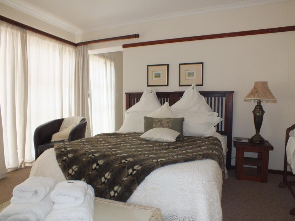 Napthali Lodge Simonʼs Town Szoba fotó